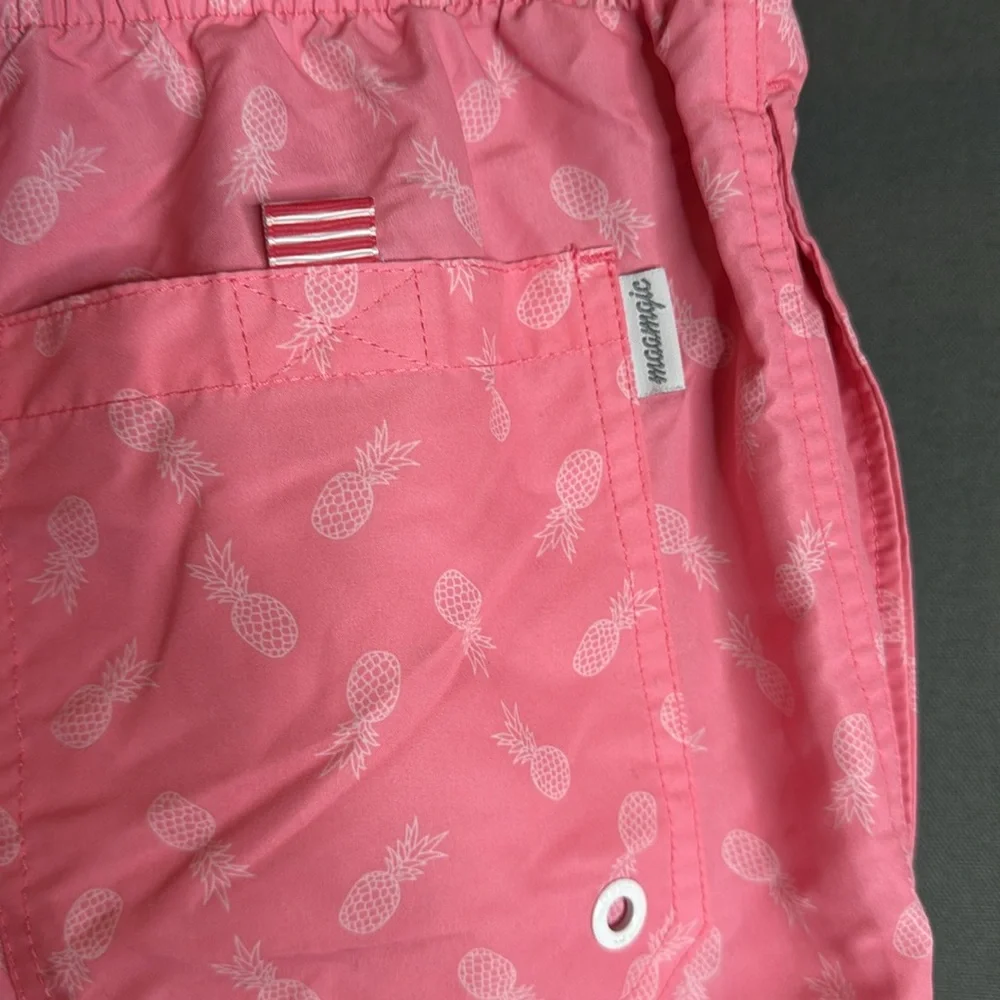 Maamgic‎ Men's Pink Swim Shorts size small